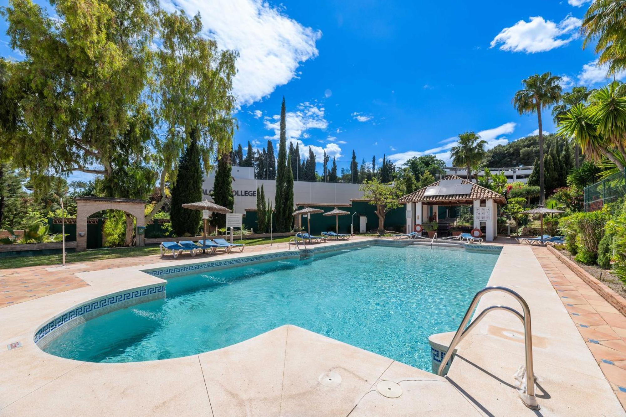 Apartment Cozy 3 Bdrm Sunny Townhouse W Bbq And Pool